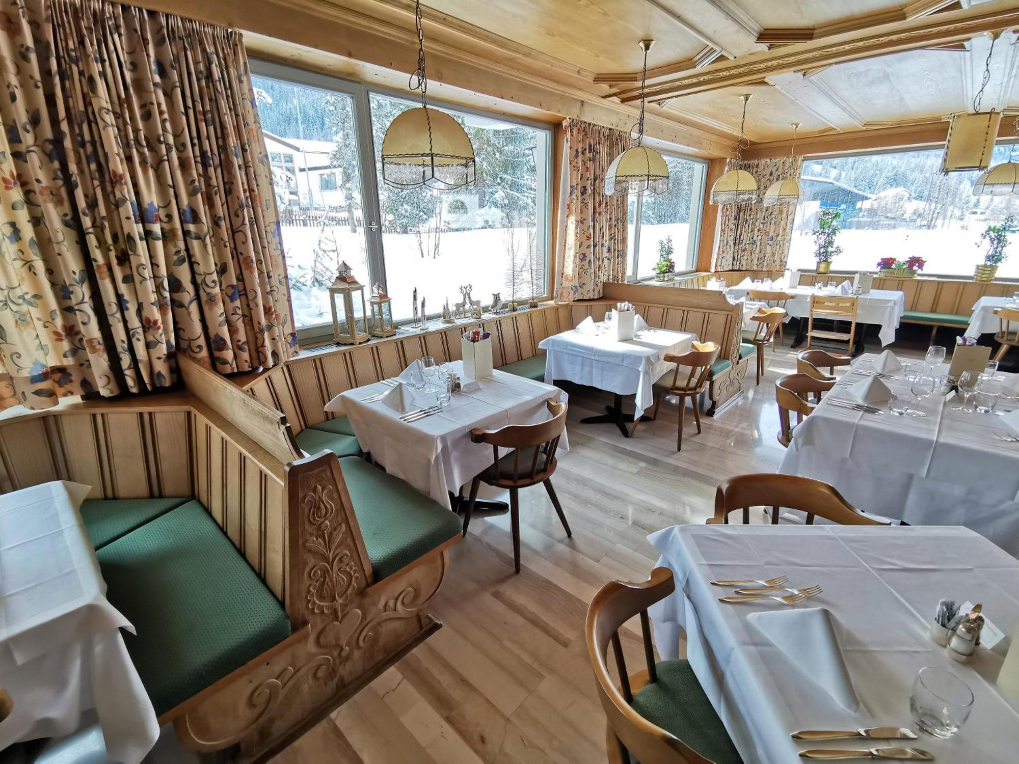 Hotel La Plaza 코르바라 인 바디아 외부 사진
