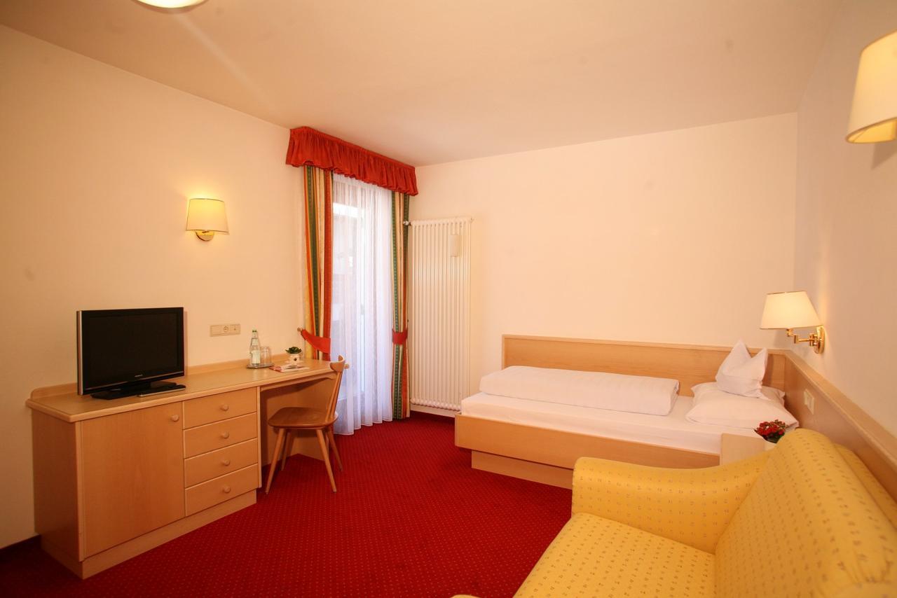Hotel La Plaza 코르바라 인 바디아 외부 사진